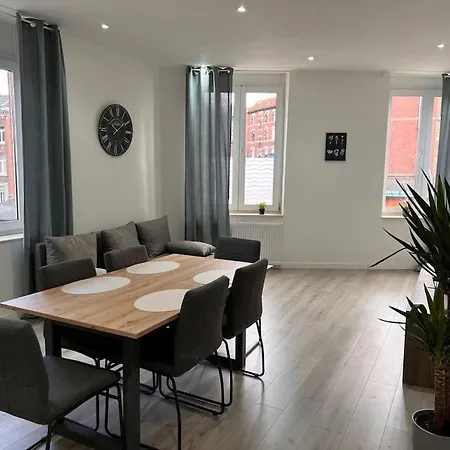 Apartment White Apartment, 2 Chambre-arrivee Autonome-wifi Rapide *