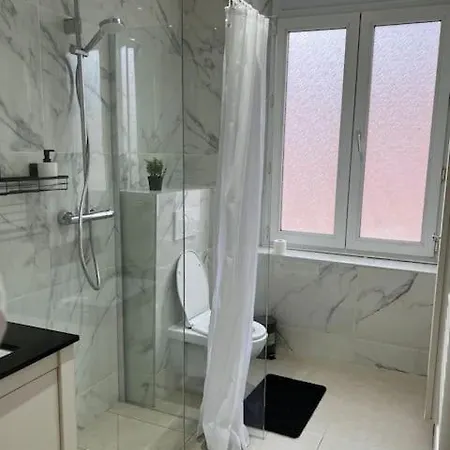 White Apartment, 2 Chambre-arrivee Autonome-wifi Rapide * Liege